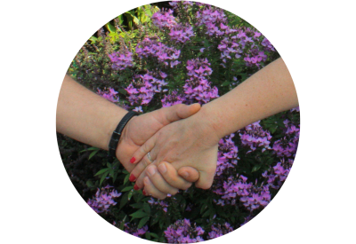 Hand in Hand Hand in Hand